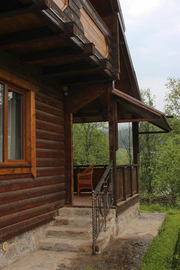 Villa Чорногірський Вітер Verkhovyna Esterno foto